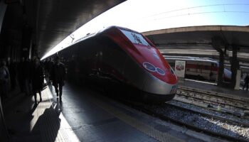 Sur les quais de la gare de Rome-Termini le 24 novembre 2011