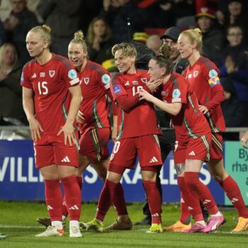 Female football pioneers ‘so proud’ if Wales reach Euro 2025 – Gloria O’Connell