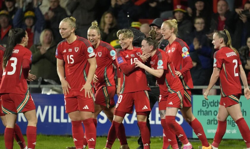 Female football pioneers ‘so proud’ if Wales reach Euro 2025 – Gloria O’Connell