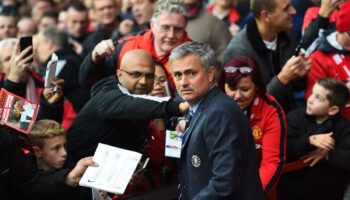 What if Jose Mourinho had succeeded Alex Ferguson in 2013? Manchester United’s alternate history examined