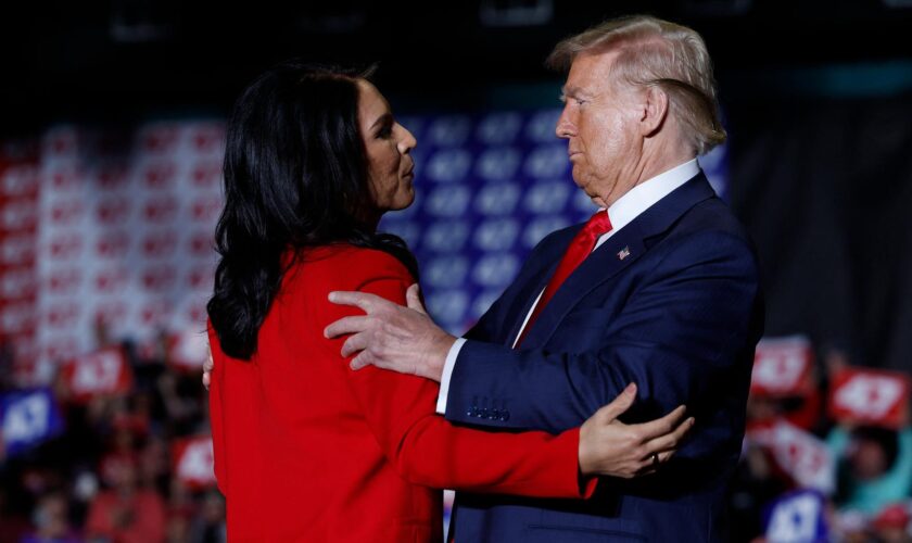 Donald Trump reçoit le soutien de Tulsi Gabbard, ancienne candidate à l’investiture démocrate