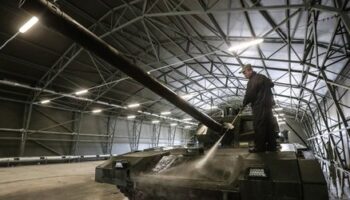 T-90-Panzer in der Ukraine: Russlands bizarres Panzer-Problem