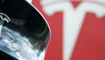 Tesla: Quartalszahlen übertreffen Erwartungen und lassen Aktie steigen