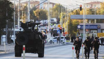 Anschlag: Türkische Kampfjets fliegen Angriffe auf kurdische Stellungen