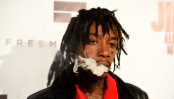 Wiz Khalifa ‘indicted’ in Romania after smoking joint on stage