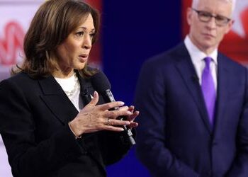 Wahlkampf in den USA: Kamala Harris hält Donald Trump für einen Faschisten