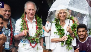 Ganz in Weiß: Charles und Camilla im Pazifikstaat Samoa