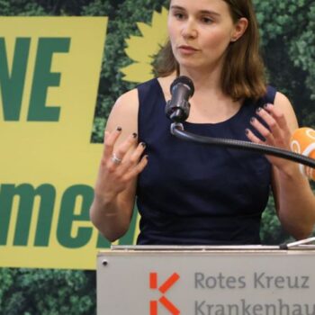 Franziska Tell bleibt als Vorstandssprecherin im Amt – die Grünen suchen nun einen zweiten Sprecher. (Archivbild) Foto: Focke St