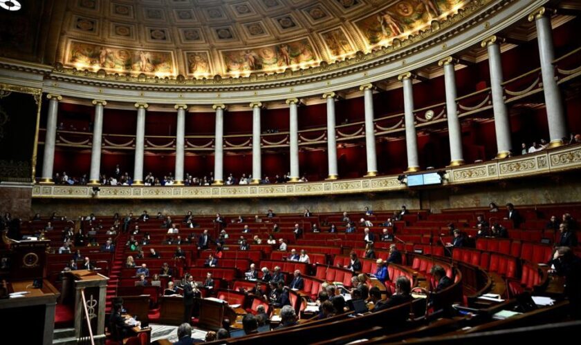 Budget 2025 : la coalition gouvernementale accusée d'obstruction à l'Assemblée