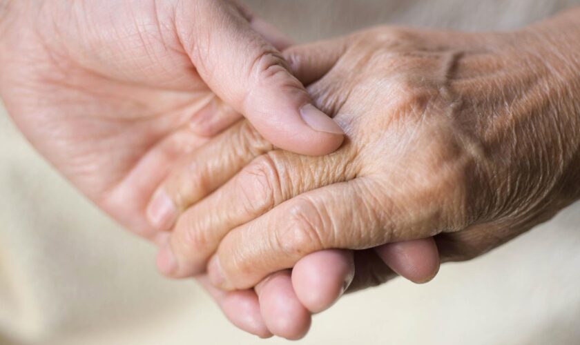 Paul retrouve sa jumelle, Claudine, 81 ans après avoir été séparés à la naissance