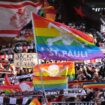 St. Pauli-Fans protestieren gegen Wolfsburg-Stürmer