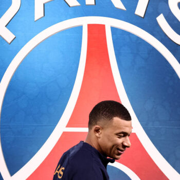 Litige entre Mbappé et le PSG : la Ligue de football professionnel ordonne au club de verser les 55 millions d’euros impayés