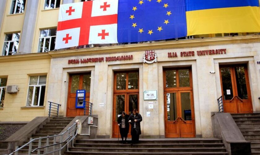 Bei der Parlamentswahl in Georgien wurde über die Zukunft des Landes abgestimmt. Foto: Shakh Aivazov/AP/dpa