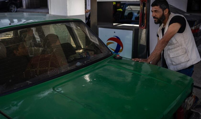 Dans le Liban meurtri, le salut prend parfois la forme d’une pompe à essence