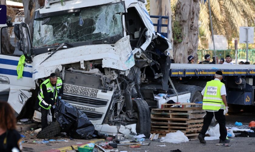 Liveblog zum Krieg in Nahost: Rund 40 Verletzte nach Anschlag auf Bushaltestelle in Israel