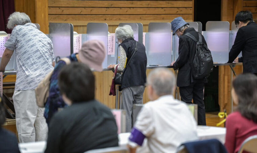 Au Japon, des législatives sous haute tension pour le Premier ministre Shigeru Ishiba