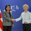 Surabischwili (l.) und EU-Kommissionschefin von der Leyen Anfang Oktober