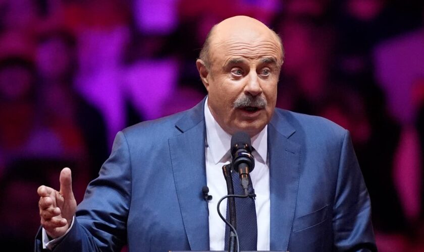 Dr Phil endorses Trump for president at Madison Square Garden rally