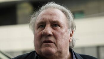 Gérard Depardieu erscheint aus gesundheitlichen Gründen nicht zu Prozessbeginn wegen sexuellen Übergriffen