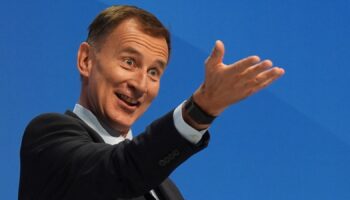 Jeremy Hunt accuses OBR of 'political intervention'