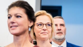 BSW-Parteivorsitzende Sahra Wagenknecht und Katja Wolf, BSW-Spitzenkandidatin in Thüringen