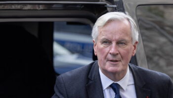 Michel Barnier souffrant et opéré : qu'est-ce qu'une lésion cervicale, ce mal dont il souffre ?