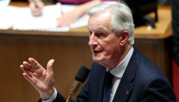 Michel Barnier a été opéré d’une « lésion cervicale », annonce Matignon