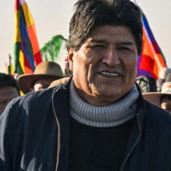 Tentative d'assassinat présumée contre Morales: le gouvernement bolivien dénonce une "mise en scène"