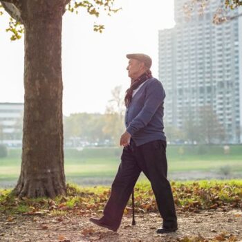 Dementia red flag symptom that can be seen when you walk uncovered as 'dual decliners' identified