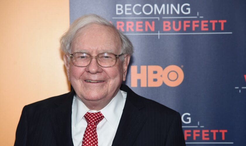 Warren Buffett finally reveals his endorsement decision in 2024 election