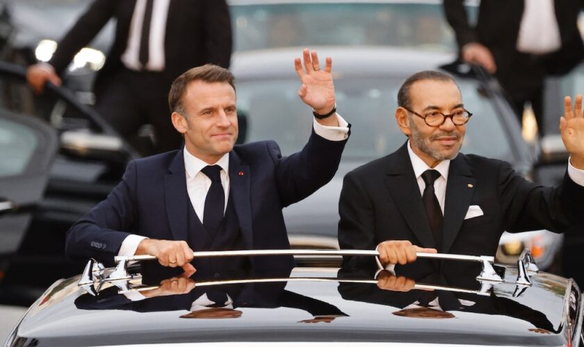 Le roi Mohammed VI (à droite) du Maroc et le président français Emmanuel Macron à Rabat, la capitale, le 28 octobre 2024