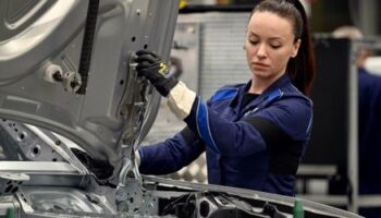 Autoindustrie: Bis 2035 drohen laut Prognos-Studie 140.000 Jobverluste