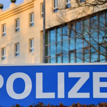 31-Jähriger stirbt in seiner Zelle – Polizei nimmt Ermittlungen auf