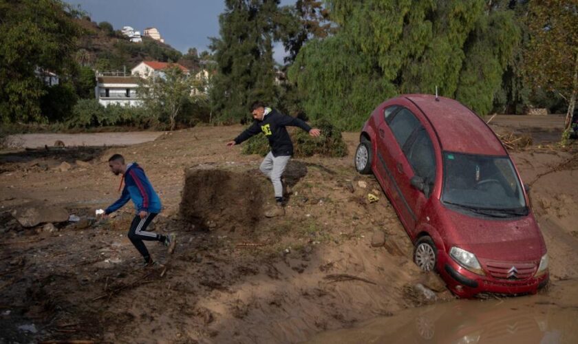 Inondations en Espagne : plusieurs corps retrouvés dans la région de Valence