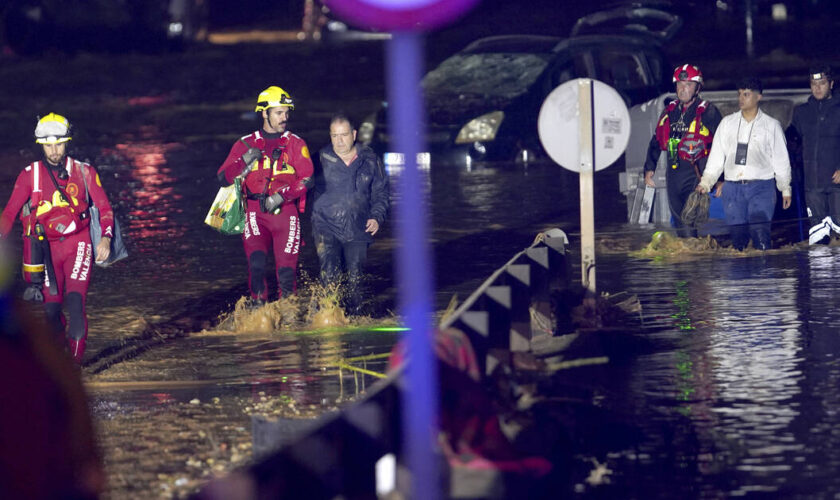 L’Espagne en proie à de violentes inondations, plusieurs corps retrouvés près de Valence