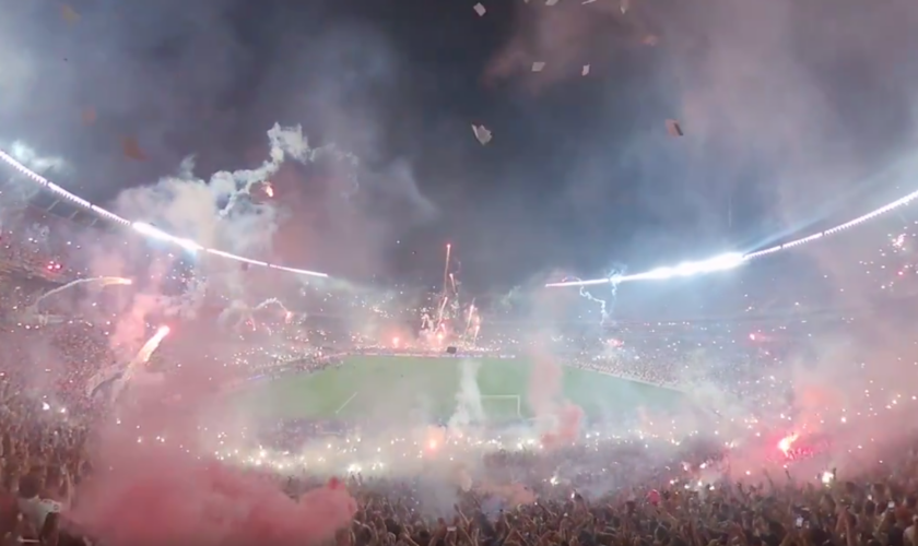 En Argentine, le stade de River Plate s’est transformé en brasier incandescent en Copa Libertadores