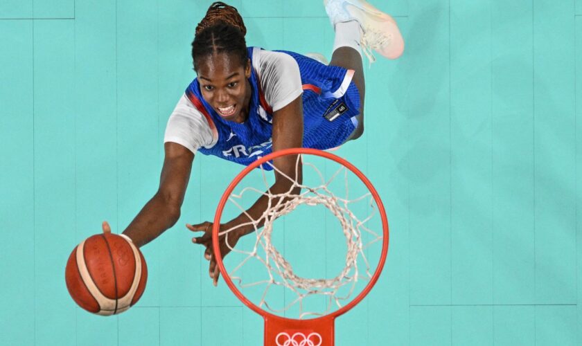 Basket : Dominique Malonga première Française à dunker en match à seulement 18 ans