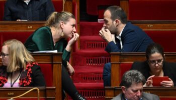 À l’Assemblée nationale, La France insoumise change de ton (et ce n’est pas un hasard)