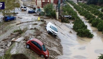 Tödliche Flut: Spanien sucht nach Vermissten und Schuldigen