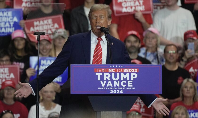 Trump stop in blue-leaning state could boost Republican bid to flip Democrat-held Senate seat