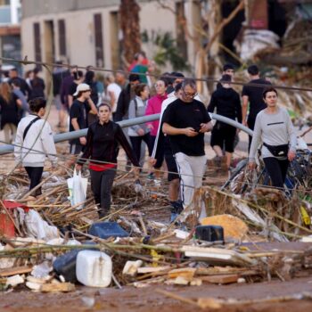 Spain floods latest: British man among 95 dead in Valencia flooding as dozens still missing