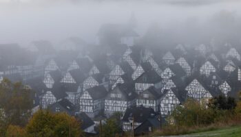 Blick aus dem Kurpark auf die historische Altstadt von Freudenberg im Siegerland