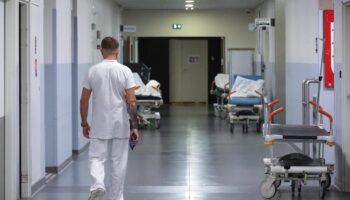 A l’hôpital, plus de 4 900 lits ont été fermés en 2023