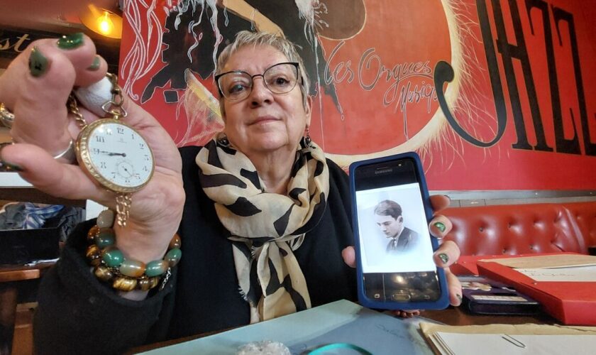 80 ans après, elle récupère la montre de son arrière-grand-père déporté, dont elle ignorait tout