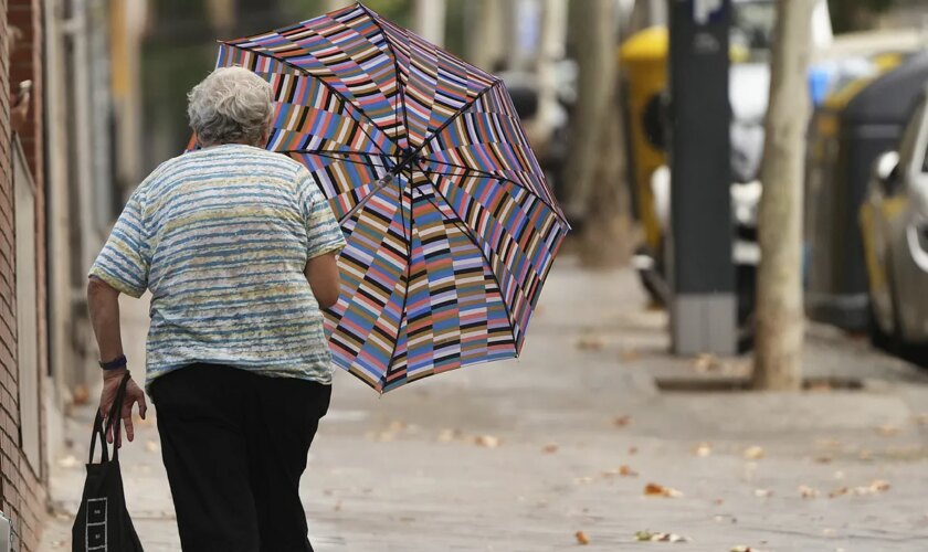 Aemet alerta sobre el impacto del ex-huracán Kirk: precipitaciones y vientos fuertes este martes en estos puntos de España