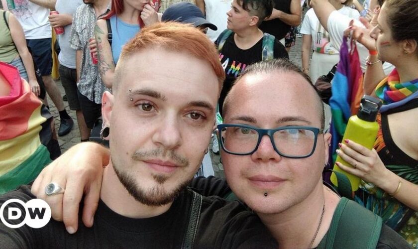 Alex und Andrej: ein LGBTQ-Paar sucht Schutz in Bulgarien