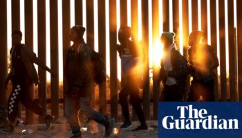 Arrests for illegal US-Mexico border crossing falls to more than four-year low