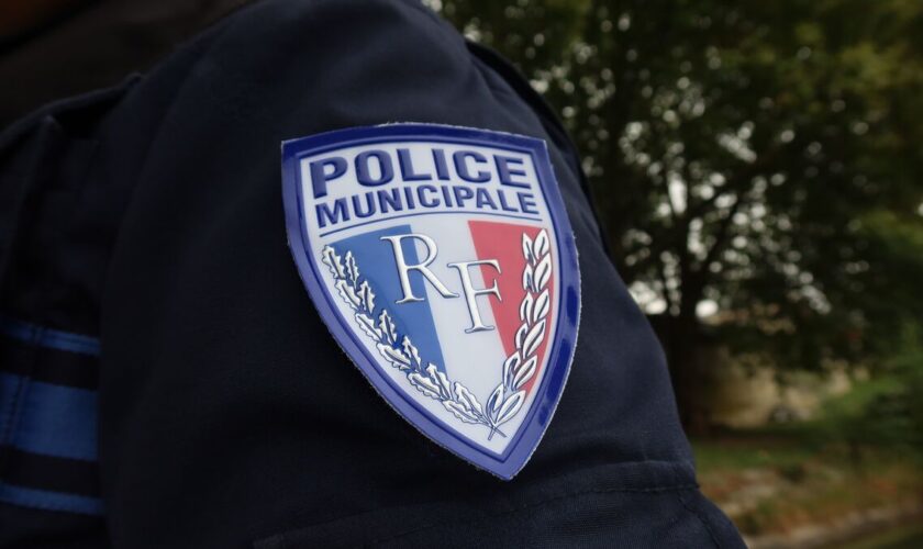 Arrêts maladie dans la fonction publique : un syndicat de policiers municipaux dépose un préavis de grève illimité