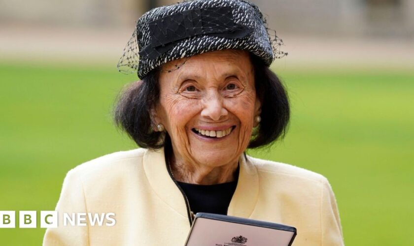 Auschwitz survivor honoured by King dies aged 100