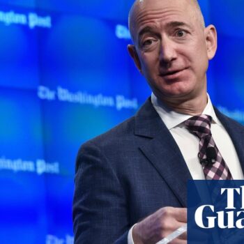 Bezos faces criticism after executives met with Trump on day of Post’s non-endorsement